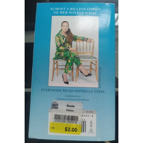 The Cast by Danielle Steel (2018, Mass Market) – Family Drama VG - Picture 2 of 2